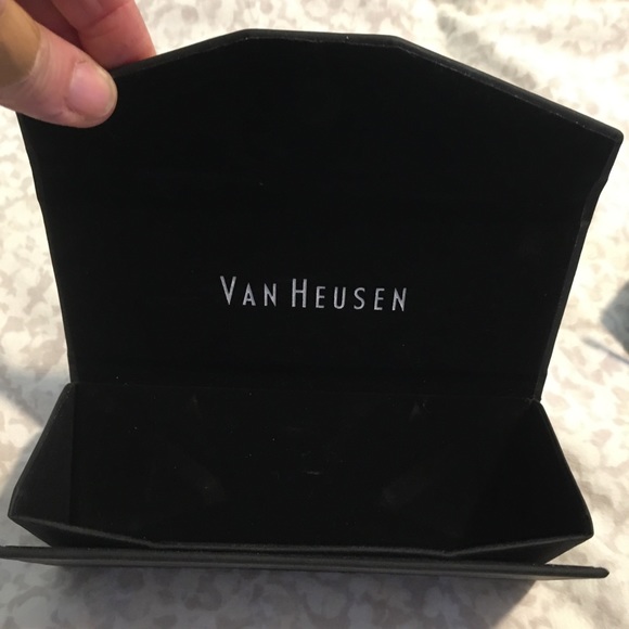 Van Heusen glasses case - Picture 2 of 5